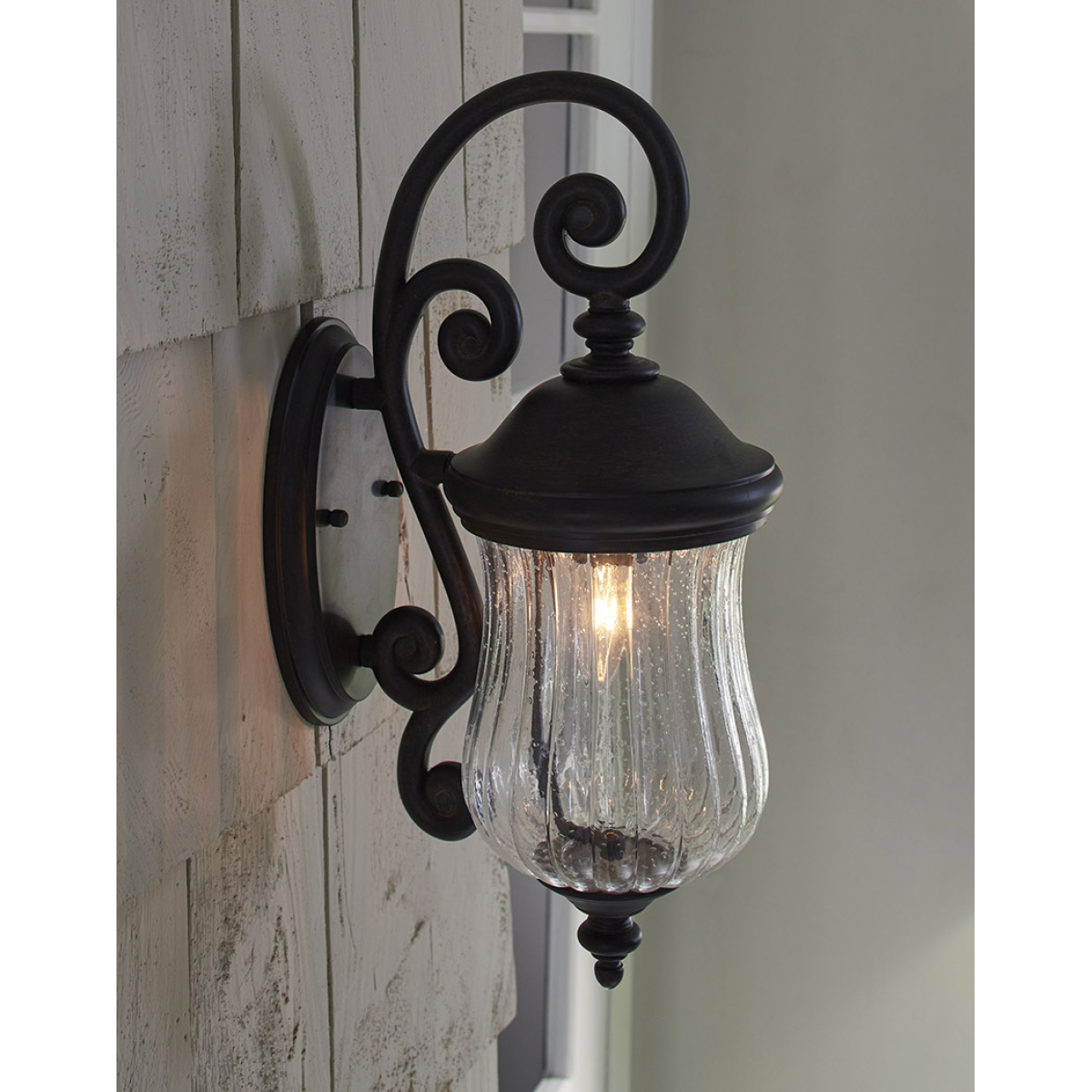 Bellagio 1-Light Wall Lantern - Image 7