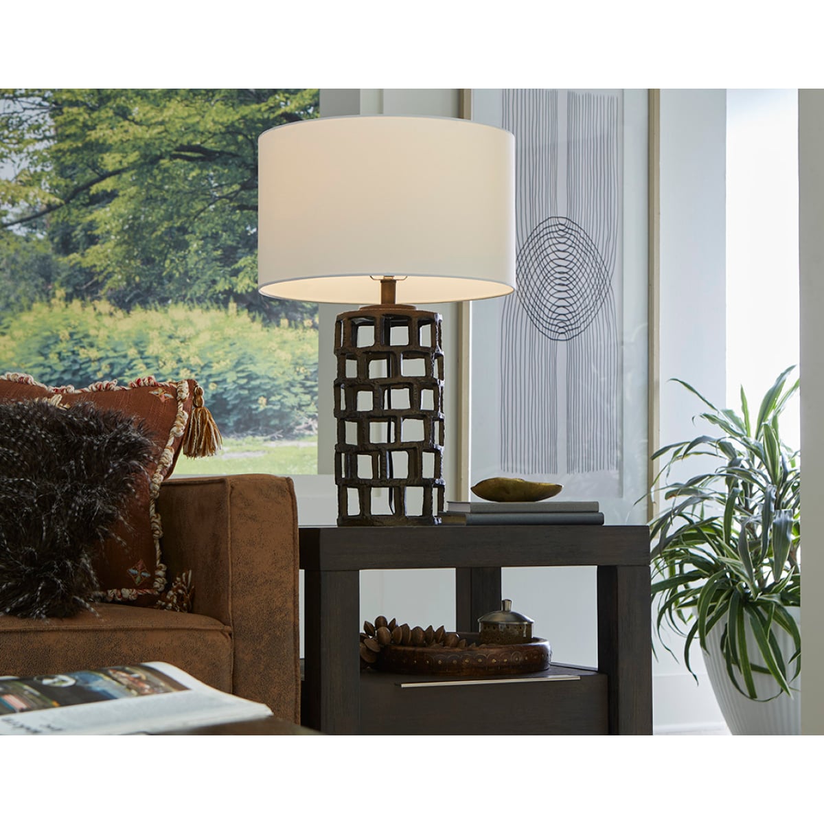 Vallin 1-Light Table Lamp - Image 7