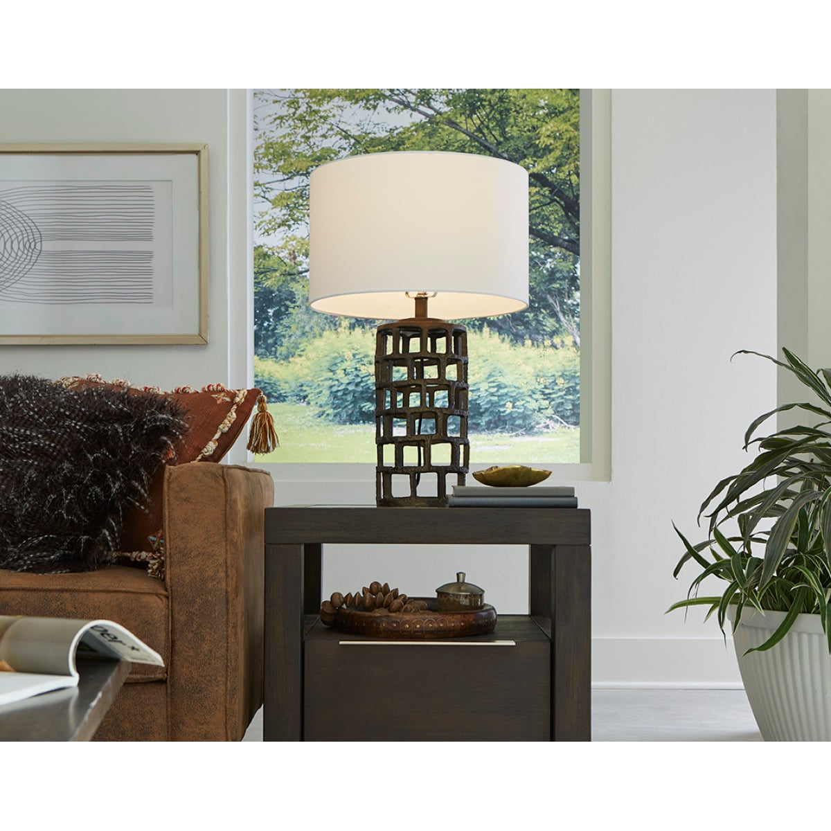 Vallin 1-Light Table Lamp - Image 9