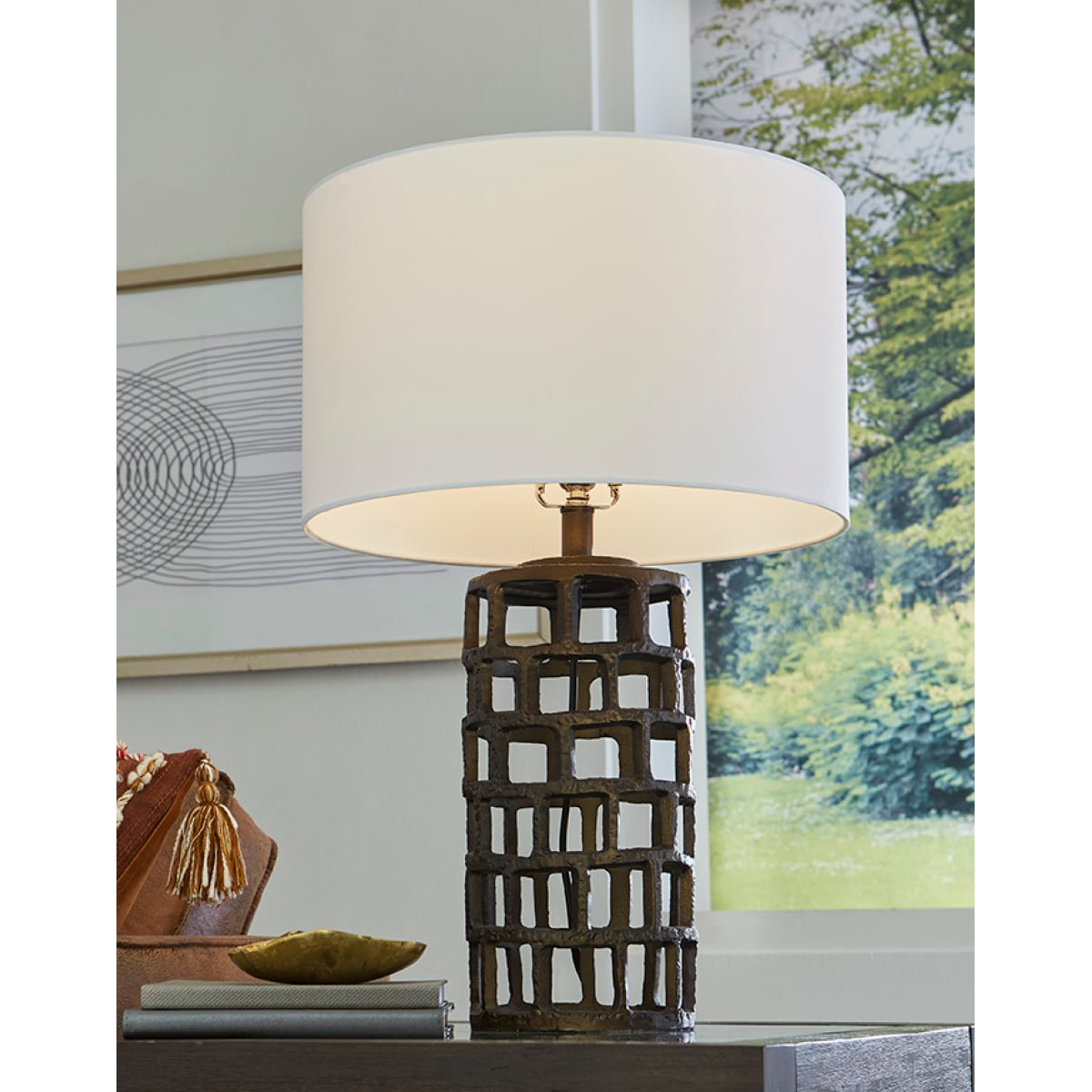 Vallin 1-Light Table Lamp - Image 10